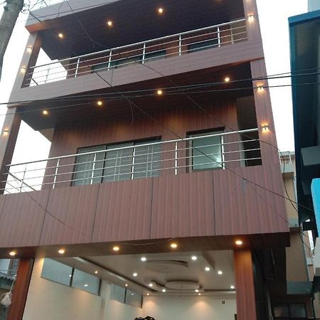 Woodland Lodge And Restaurant Guwahati Eksteriør billede