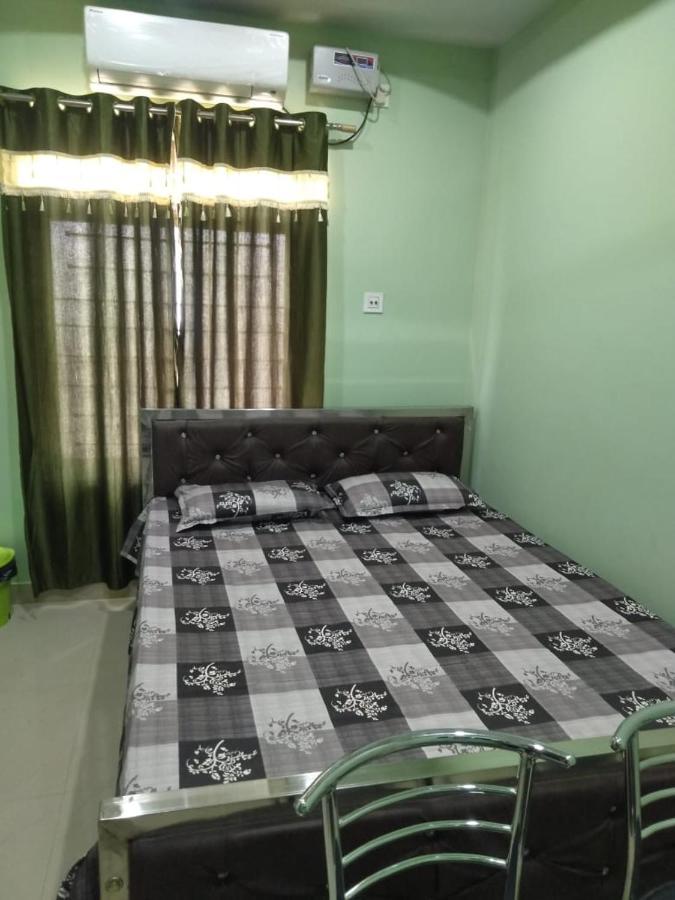Woodland Lodge And Restaurant Guwahati Eksteriør billede