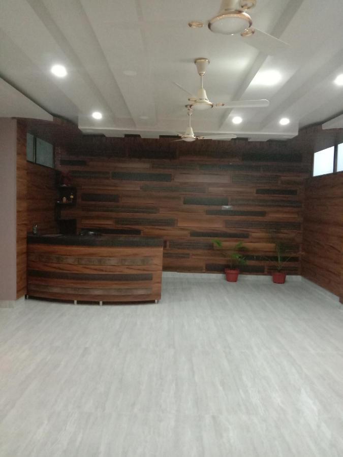 Woodland Lodge And Restaurant Guwahati Eksteriør billede